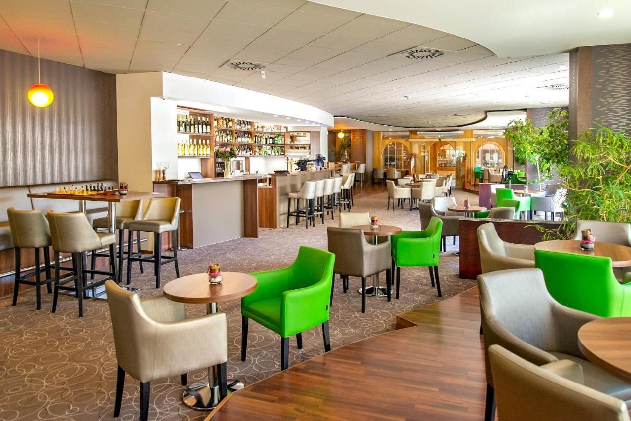 Cosmopolitan Bobycentrum - Czech Leading Hotels เบอร์โน ภายนอก รูปภาพ