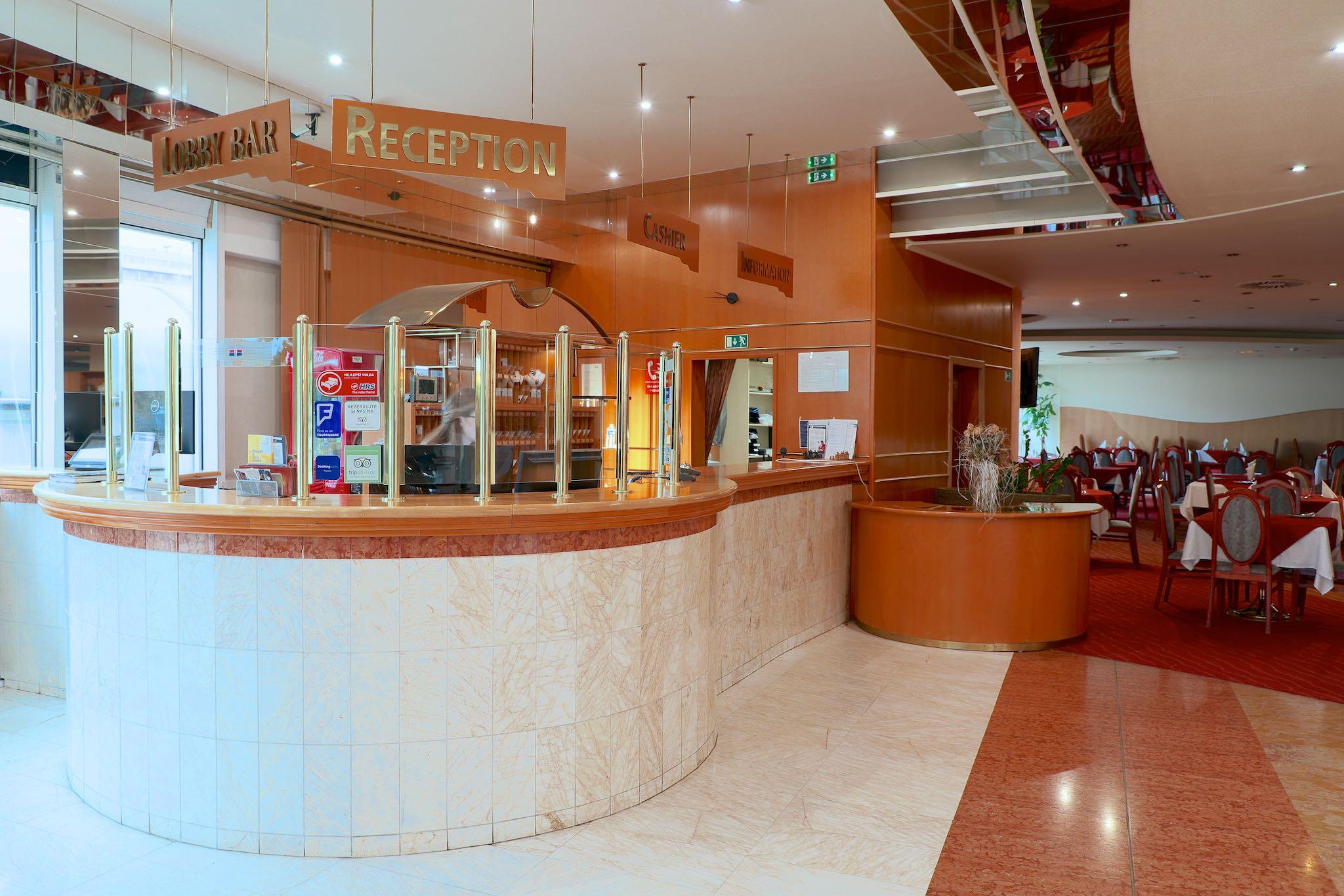 Cosmopolitan Bobycentrum - Czech Leading Hotels เบอร์โน ภายนอก รูปภาพ