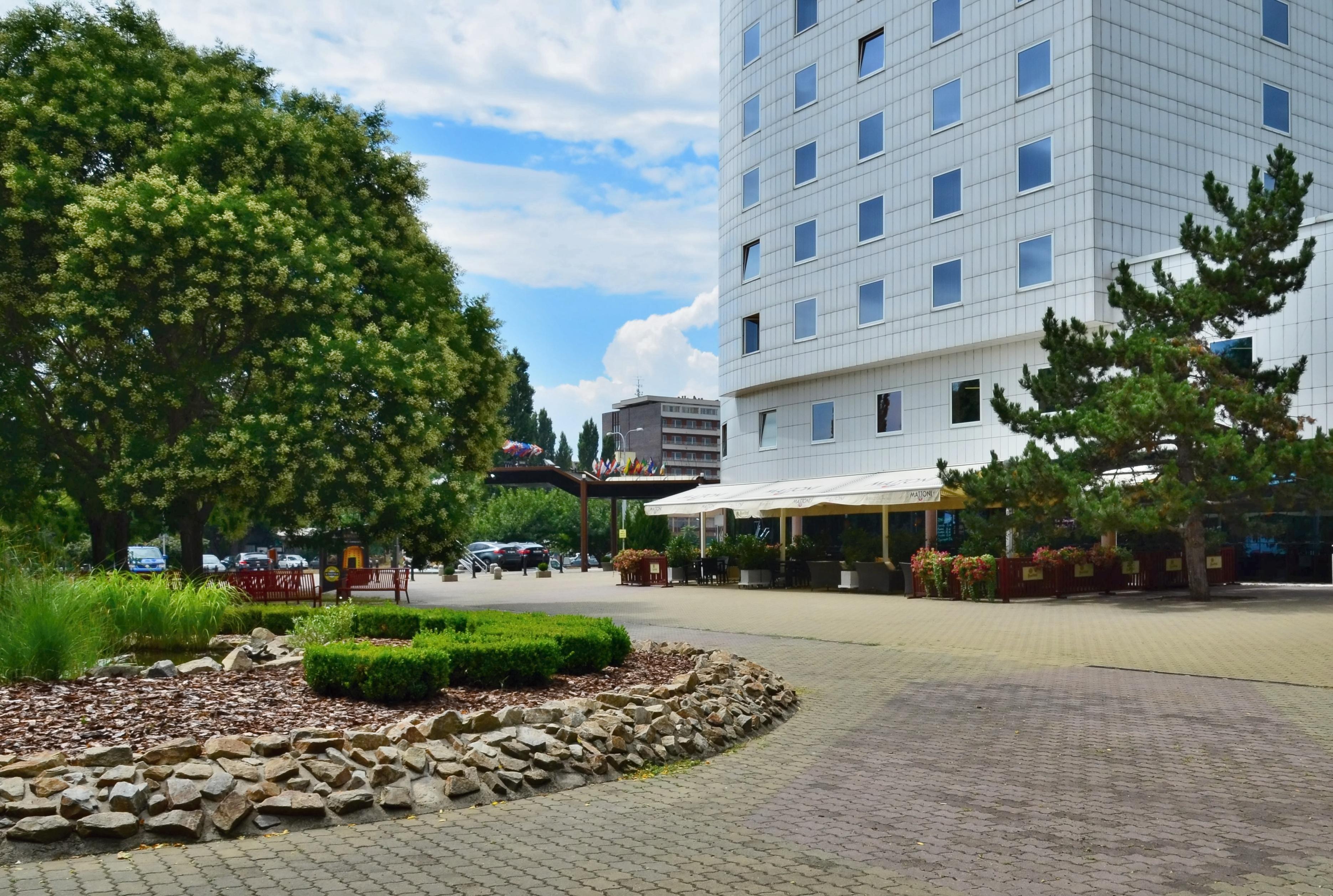 Cosmopolitan Bobycentrum - Czech Leading Hotels เบอร์โน ภายนอก รูปภาพ