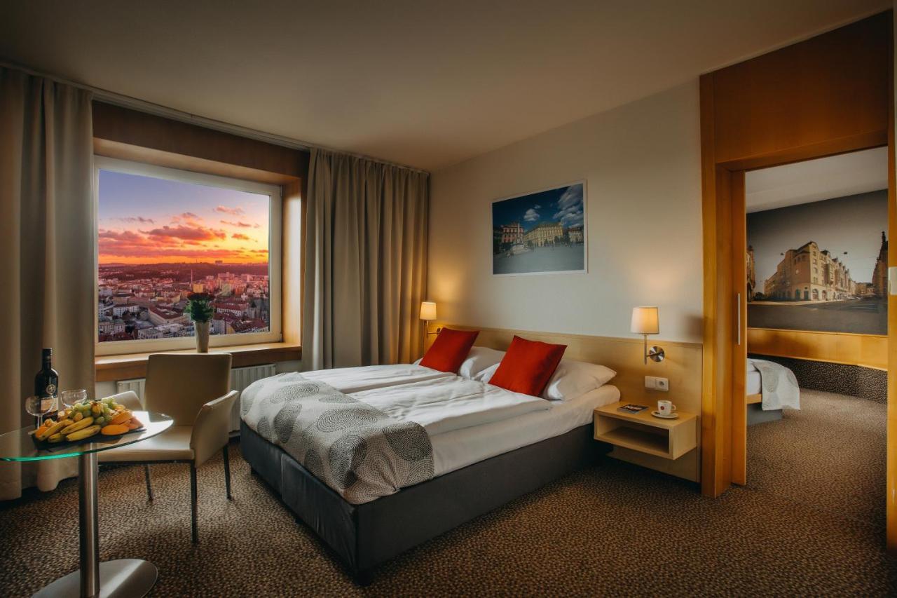 Cosmopolitan Bobycentrum - Czech Leading Hotels เบอร์โน ภายนอก รูปภาพ