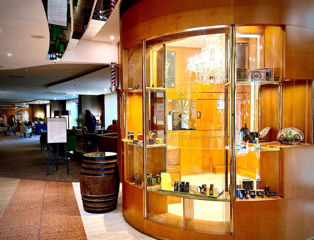 Cosmopolitan Bobycentrum - Czech Leading Hotels เบอร์โน ภายนอก รูปภาพ